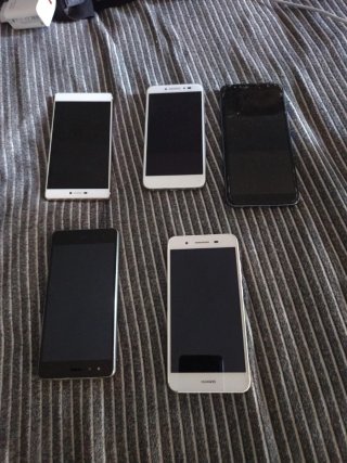 Lote 5 cellulari Huawei, Samsung ecc.