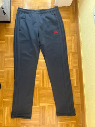 Pantalón chándal Adidas gris