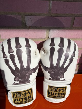 Guantes Boxeo Leone x Iuter Esqueleto