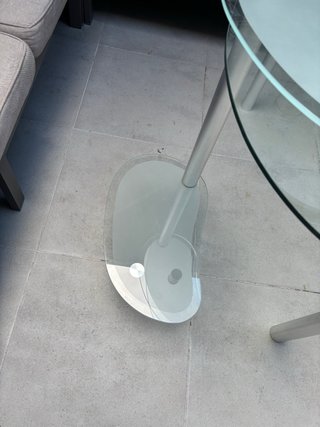 Tavolo da scrivania in vetro e metallo