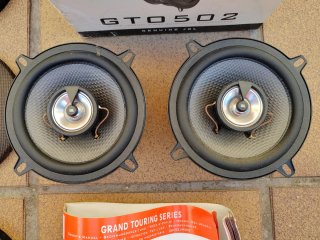 Altavoces JBL GTO 502