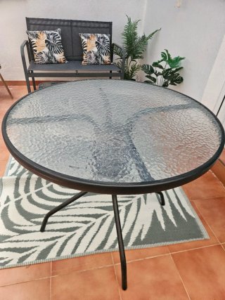 Mesa Redonda de Cristal y Metal