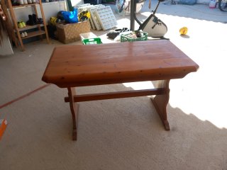 Mesa de madera rústica