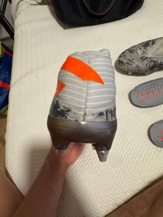 Botas de fútbol Adidas Nemesis