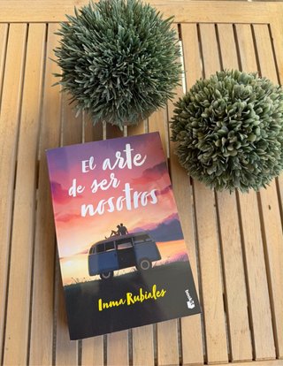 “El arte de ser nosotros” libro de bolsillo