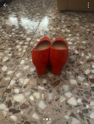 Zapatos rojos de tacón