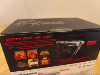 Doom Edición Especial Firmado por Jhon Romero