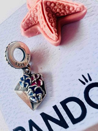 Charm Pandora Flores