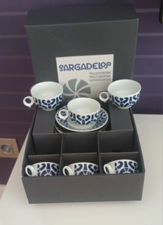 Juego de café Sargadelos sin estrenar.