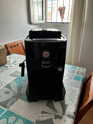 Delonghi Magnífica S Cafetera superautomática