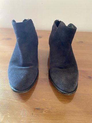 Botines hecho a mano . Made in espana