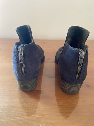 Botines hecho a mano . Made in espana