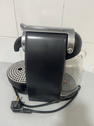 Cafetera Nespresso Krups Negra