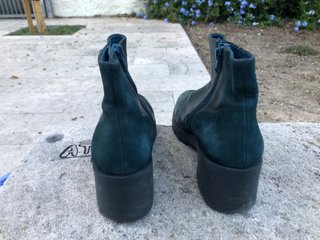 Botines Camper azules y verde azulado