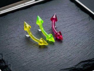 3 Piercing Ceja Acrílico Hipoalergénico ligeros