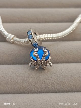 Charm pulpo azul