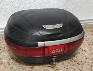 Baúl Givi Monokey 52L con Parrilla