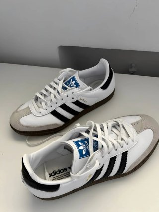Adidas Samba Blancas y Negras