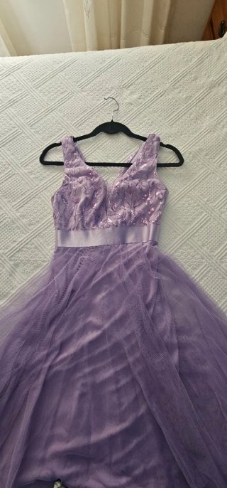 Vestido de fiesta corto morado