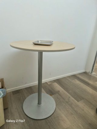 Tavolo alto rotondo in legno e metallo