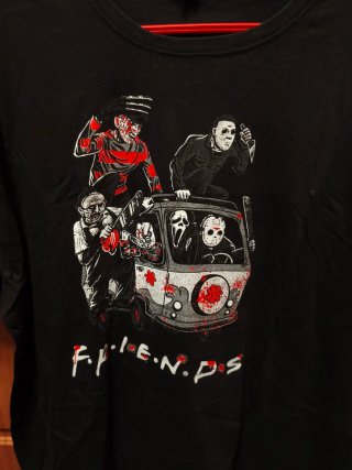 Camiseta Estampada Terror Friends