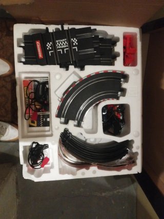 Scalextric Carrera GO!!! Cars Rayo McQueen