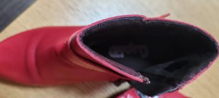 Botines de piel rojos