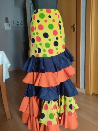 Falda flamenca de volantes