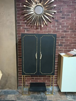 Mueble Bar Diseño Art Decó Negro y Dorado