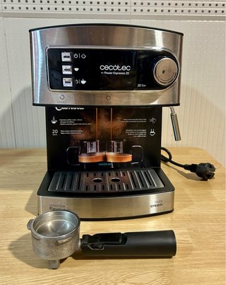 Cafetera Cecotec Power Espresso 20 - Solo 6 meses