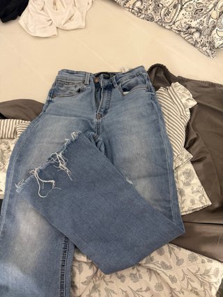 Pantalón campana Stradivarius azul Talla 34