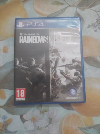 Tom Clancy's Rainbow Six Siege (PS4)