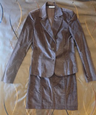 Traje Chaqueta y Falda Pana Marrón Talla S