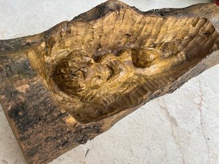 Niño Jesús tallado en madera de olivo