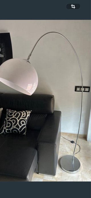 Lámpara de pie arco, se vende por mudanza