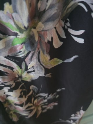 Pantalón fluido Zara estampado