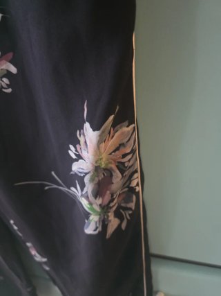 Pantalón fluido Zara estampado