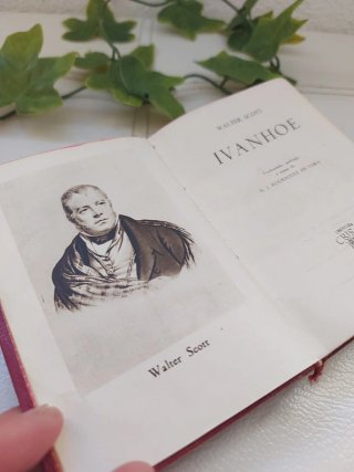 Libro antiguo Ivanhoe Walter Scott