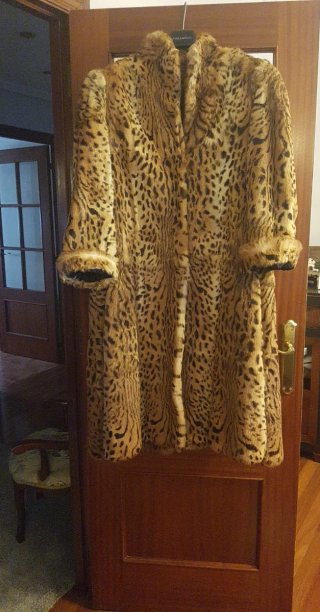 Abrigo de Pelo Estampado Leopardo Talla 44