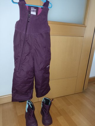 Conjunto esquí niña T2/3 años y botas T24/25