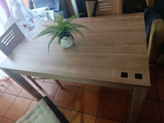Mesa de comedor extensible y 4 sillas