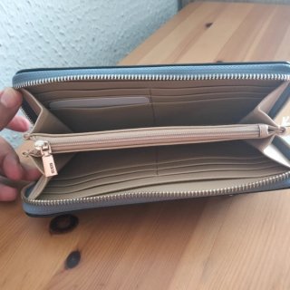Monedero Guess gris original con etiqueta