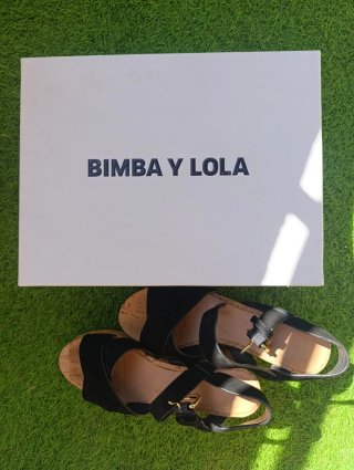 Sandalias Bimba y Lola Negras