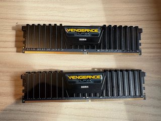 Kit RAM 32G (2x16) Corsair Vengeance DDR4