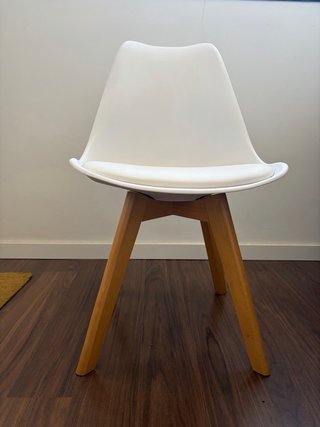 6 Sillas Nórdicas Blancas y Madera