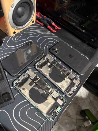 Lote de 4 iPhone per parti