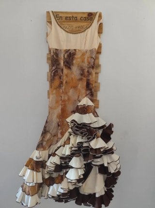 Traje de gitana con volantes,talla 36