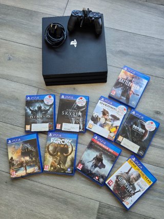 PS4 Pro 1TB + 1 Mando + 9 Juegos