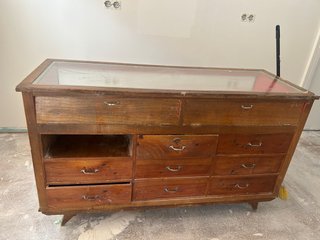 Tocador antiguo madera cristal
