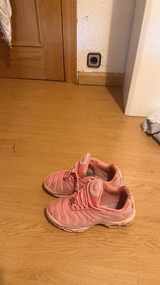 Zapatillas deportivas rosas nike tn